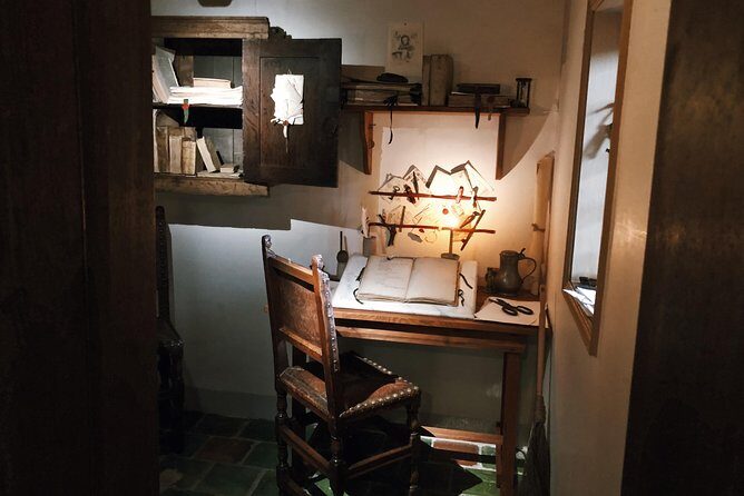 Rembrandt House & Neighborhood Guided Tour Semi-Private 8ppl Max - Key highlights that matter