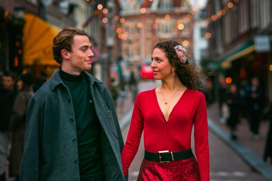 Romantic Photoshoot Experience for Couples in Amsterdam - Romantic Photoshoot in Amsterdam’s 9 Straatjes: What You’re Really Buying