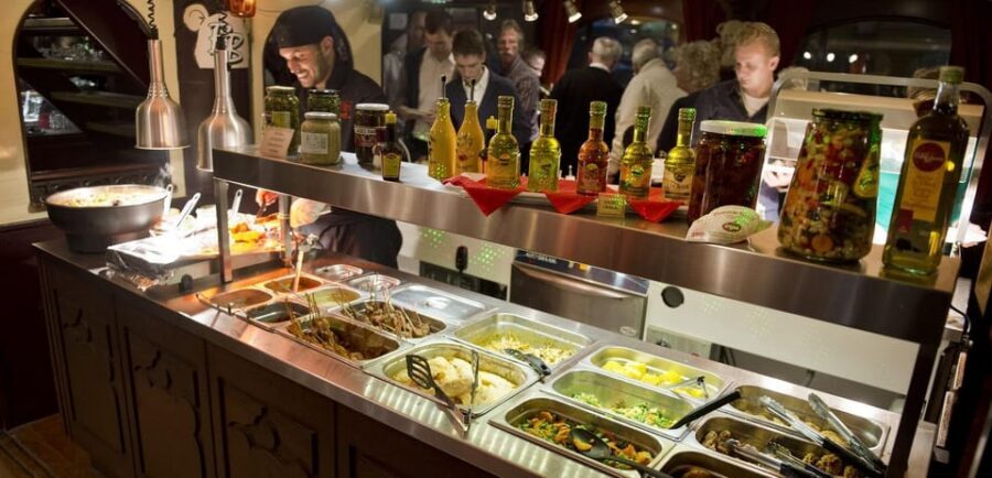 Rotterdam: 2.5-Hour Leckers Boat Cruise and Buffet - The buffet: spare ribs, stew, and seasonal variety that isn’t boring