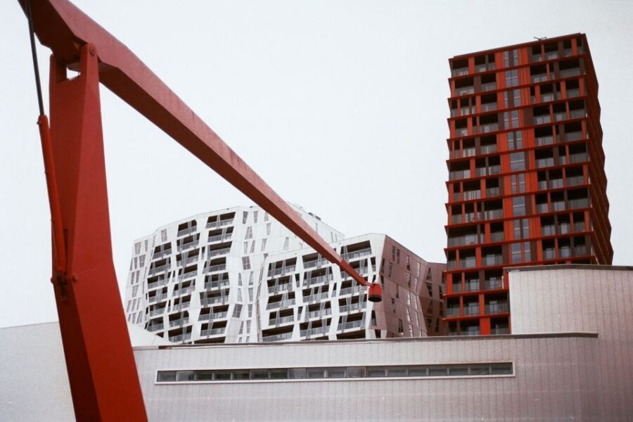 Rotterdam Architecture: Centre and South Bank with watertaxi - What the Architect Guide Adds (Besides Facts)