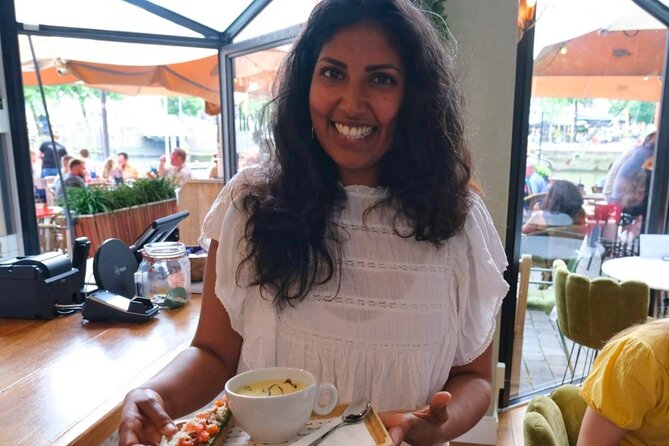 Rotterdam City Center Food Tour - Veggie Garden Supermarket: Surinamese and Caribbean comfort without animal products