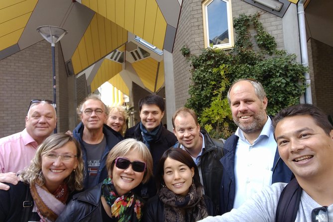 Rotterdam Highlights Private Walking Tour - Start at Rotterdam Centraal: a perfect anchor for your first look