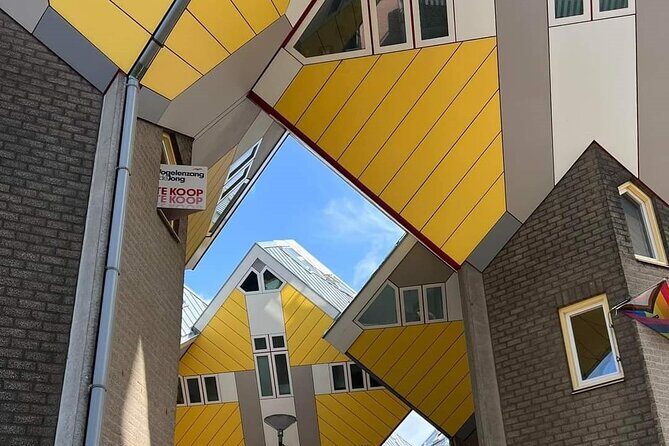 Rotterdam: Private Tour with Local Guide + Cube House visit - The Witte Huis: bullet holes you can actually find