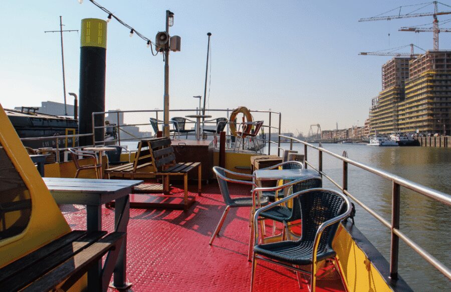 Rotterdam: Pub Cruise with Drinks and Bites - Rotterdam skyline from Borrelboot Rotterdam: meeting point tips that save time