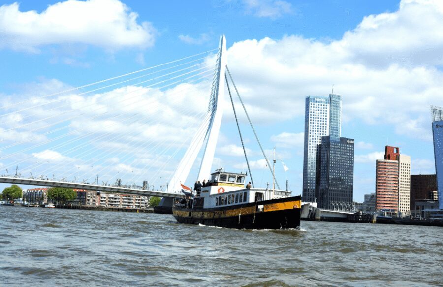 Rotterdam: Pub Cruise with Drinks and Bites - Uncle Aad’s 1898 ship build: history you can see from the deck