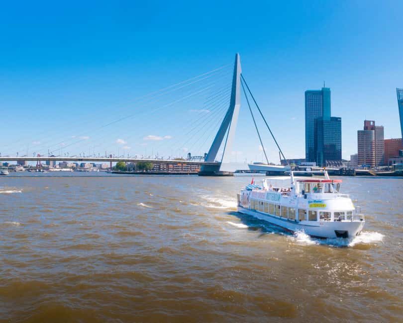 Rotterdam: Summer Cocktail Cruise - The included cocktails and snacks: a small choice that changes the mood