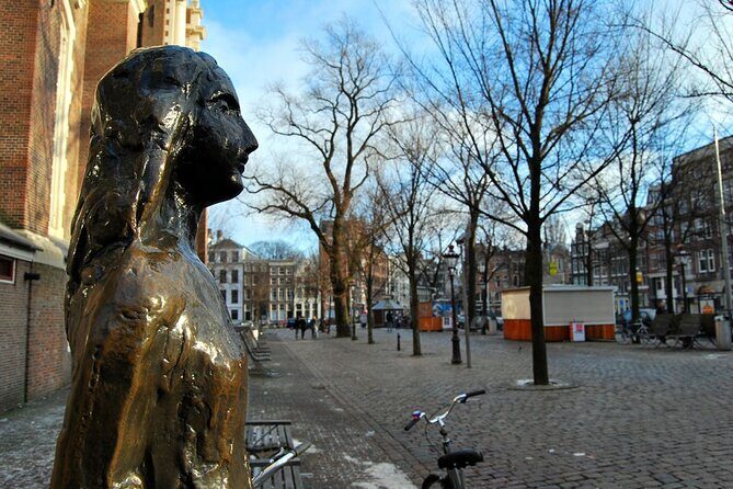 Self-Guided Audio Tour Holocaust Series: The Jewish Quarter - Dam Square interlude: why the city’s center matters in the story