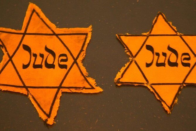 Self-Guided Audio Tour Holocaust Series: The Jewish Quarter - Using the app offline in practice: the phone plan that keeps it smooth