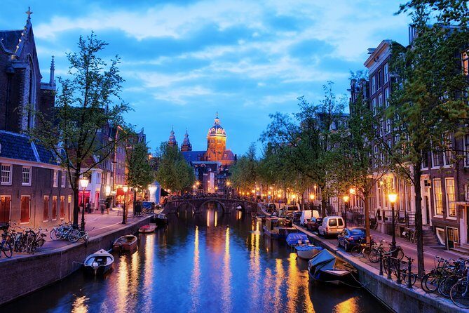 Self-Guided Audio Tour of The Red Light District - How long should you plan, and who this fits best