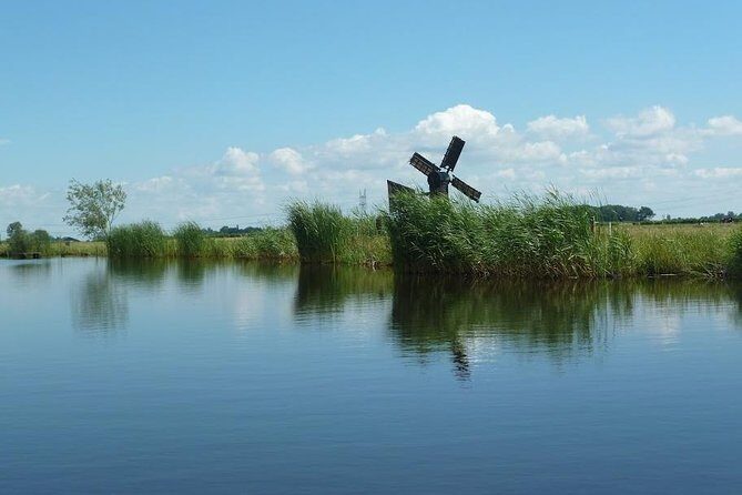 Small-Group Guided Sunset Canoe Tour in Waterland with Dinner - Key things that make this tour worth your time