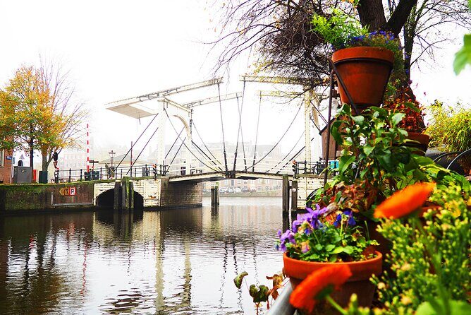 Small Group Hidden Gems Tour in Amsterdam - Stop 5: Hortus Botanicus and Two Indonesian Revolutionary Lives