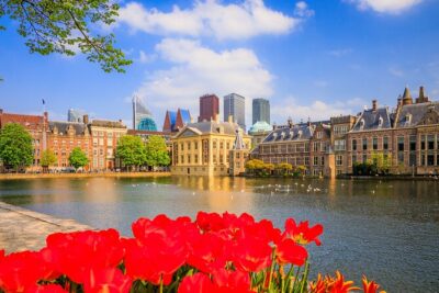 The Hague: City Walk Audio Guide in 7 Languages on your Phone - Stop-by-stop: from royal residence vibes to Dutch Golden Age art