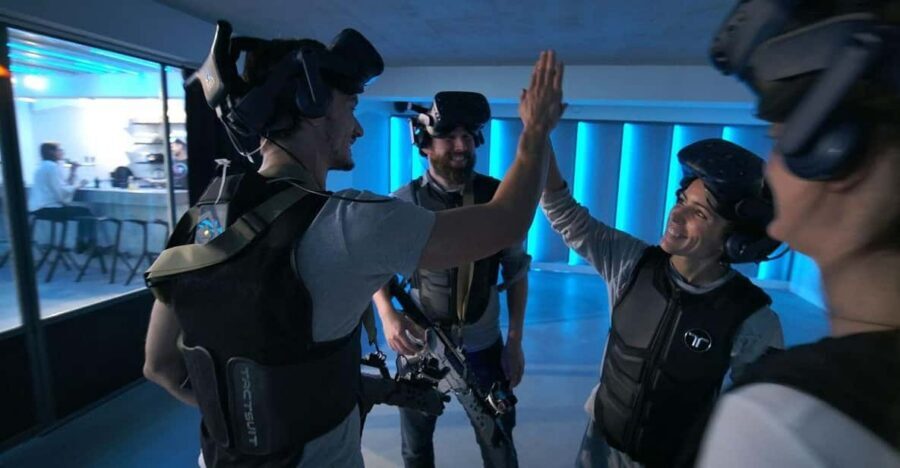 The Hague Downtown: VR Zombie Shooter 2 - 4 people - Amaze VR in the heart of The Hague: location and vibe