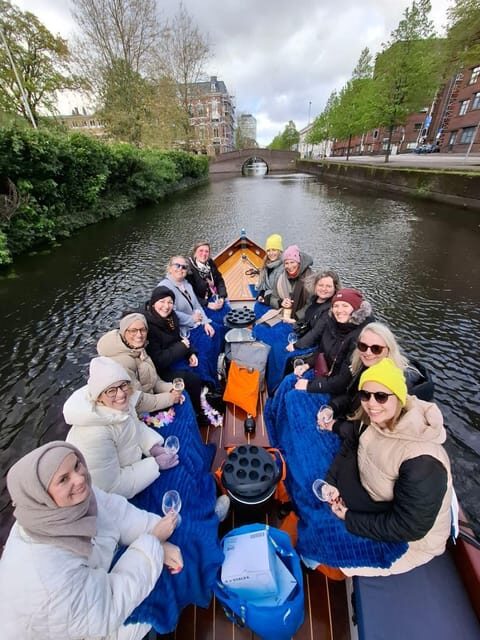 The Hague: Private Boattour up to 10 persons - Should you book this electric canal tour?