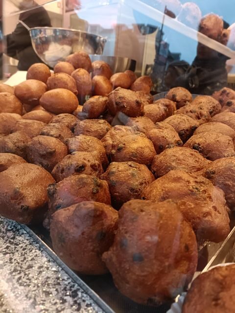 Utrecht - Food Tour: Try out 6 dutch bites - Bitterballen and the poffertjes finish: leaving pleasantly full