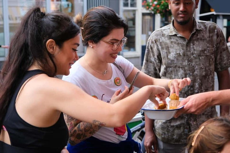 Utrecht: Food Tour with many stops at vegan restaurants! - The snack parade: what each stop is really doing for you