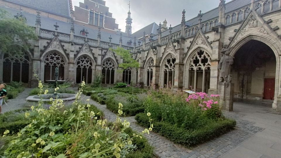 Utrecht: Guided Highlights Walking Tour - Why Domplein is the smartest place to start