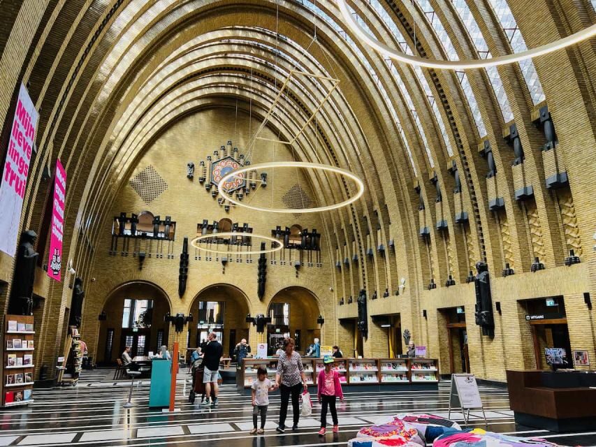 Utrecht: Highlights and Secrets with a Walking Tour - Small-group guiding that actually changes your route