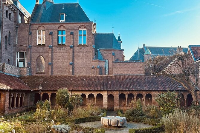 Utrecht Historic City: a Self-Guided Augmented Reality Tour - De Werfkelder: seeing Utrecht from beneath the street