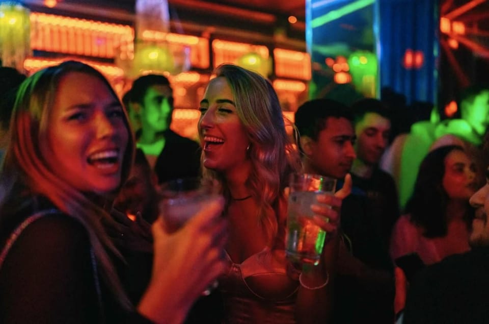 Utrecht: Ludwig's Original Pub Crawl with VIP Club Entry - Key things to know before you go