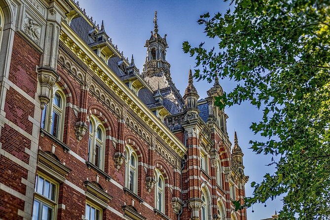 Utrecht Private Walking Tour With A Professional Guide - Why a Private Utrecht Walk Works Better Than a Mega-Tour