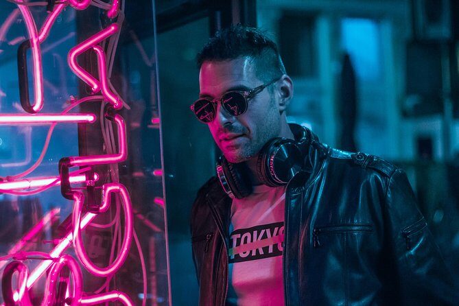 Vacation Night Photoshoot & Tour in Amsterdam - What You’re Really Buying: Night Portraits in the Red Light District