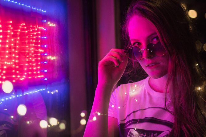 Vacation Night Photoshoot & Tour in Amsterdam - Walking Through Neon: Turning the Red Light District Into a Portrait Studio