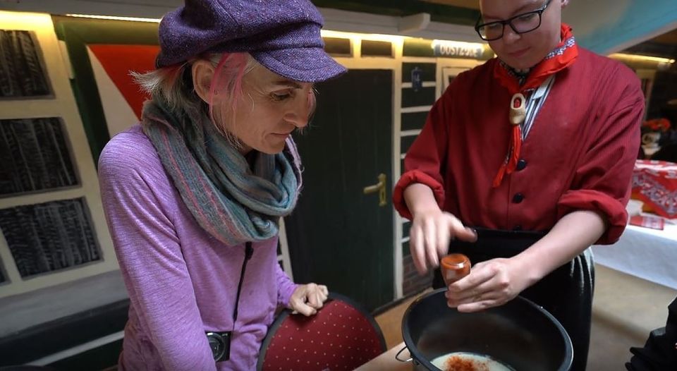 Volendam: 2.5-Hour Cheesemaking Workshop & Clog Making Tour - Price and value: is $145 per person worth it?