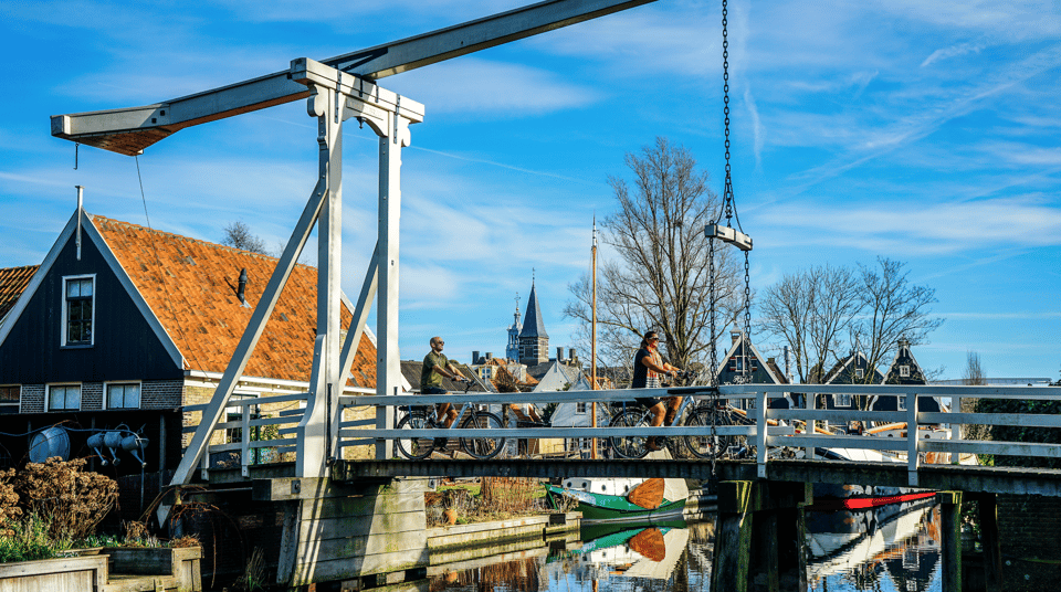 Volendam: Bike Rental including Highlights-Routes - Key highlights worth planning for