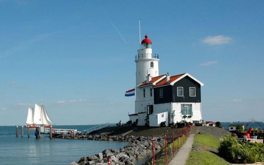 Volendam: E-Bike Rental including Highlights-Routes - Volendam is the smart base for a Dutch e-bike day
