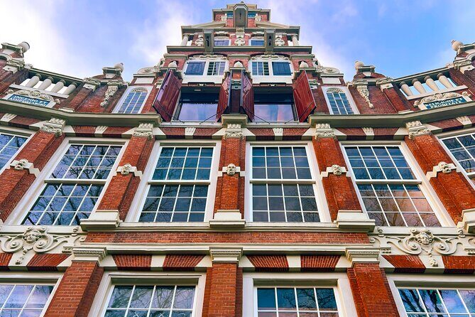 Walking Tour about Golden Age Architecture, private local guide - Price and value: what $73.59 gets you for 90 minutes