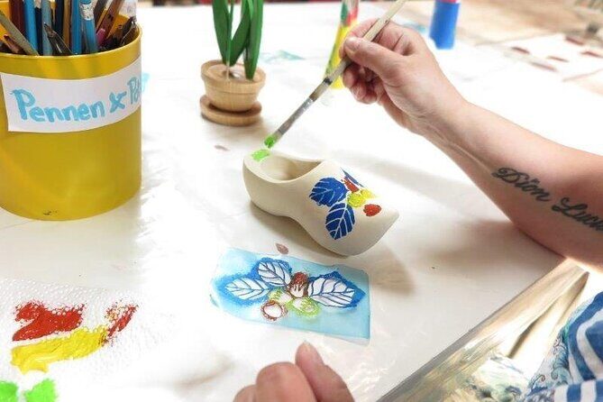 Wooden Shoes Painting Private Workshop in Simonehoeve - Price and value: what $37.23 buys you