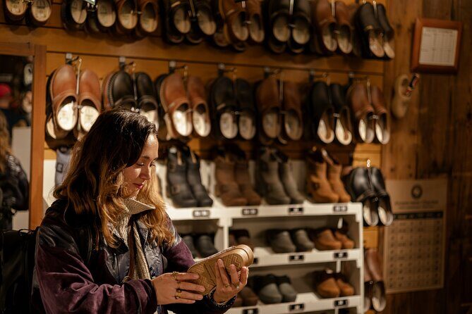 Zaanse Schans and Cheese Tasting Guided Tour from Amsterdam - If You Choose the Canal Cruise: How the Amsterdam Waterway Part Works