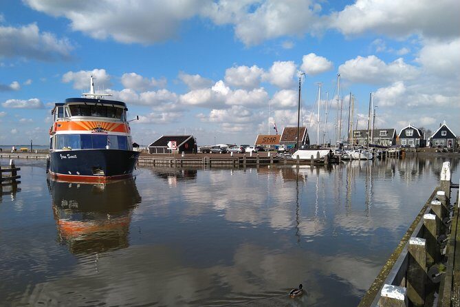 Zaanse Schans and Volendam Private Tour from Amsterdam - Jacobs Hoeve cheese farm by Henri Willig: cows, tasting, and countryside sanity