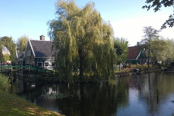 Zaanse Schans and Volendam Private Tour from Amsterdam - How the private guide experience actually changes your day