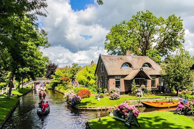 Zaanse Schans Giethoorn Private Tour from Amsterdam Canal Cruise - Key highlights worth planning around