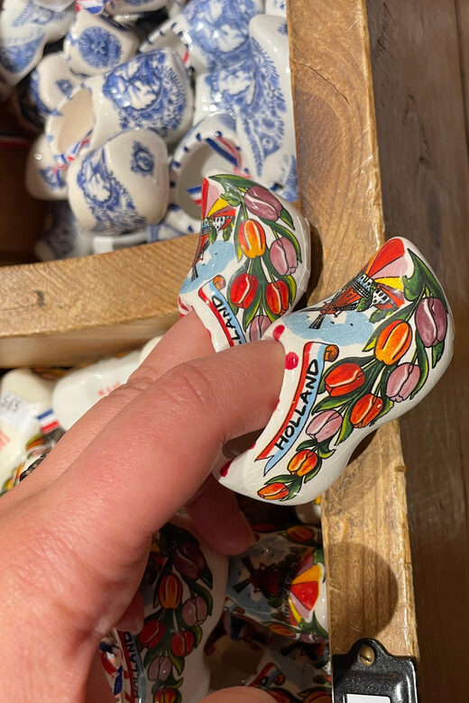 Zaanse Schans: Half-Day Private Guided Tour - Windmills and the Zaan River: what you’ll actually see and what costs extra