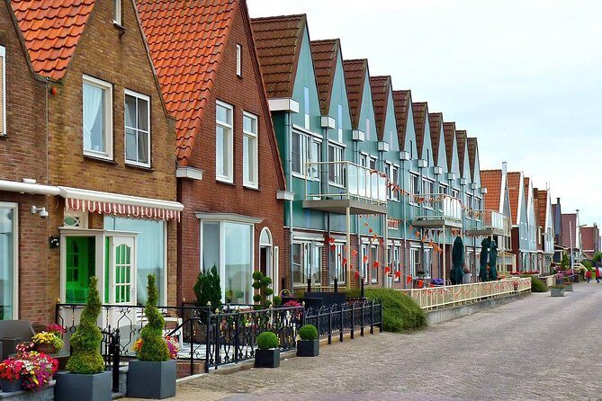 Zaanse Schans, Volendam & Edam: Private tour (Max 3 per) - Volendam: a fishermen village walk plus Gouda and Edam learning