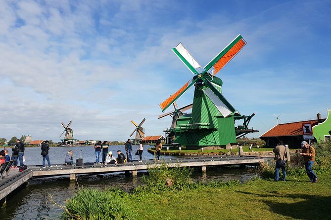 Zaanse Schans & Volendam Small-Group Tour with Hotel Pickup - A tight 3-hour schedule that still feels complete