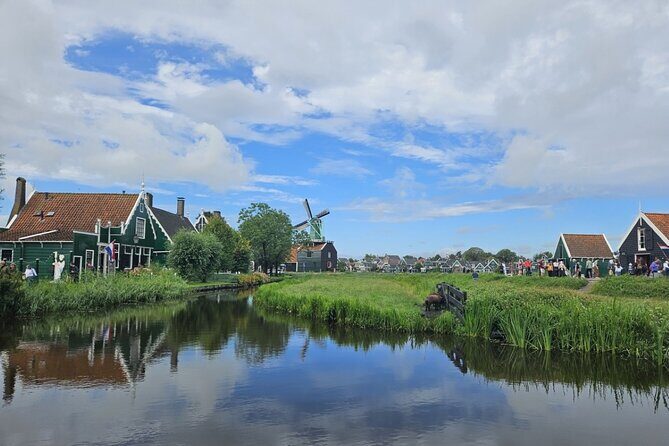 Zaanse Schans & Volendam Small-Group Tour with Hotel Pickup - Volendam as the second stop: short and focused