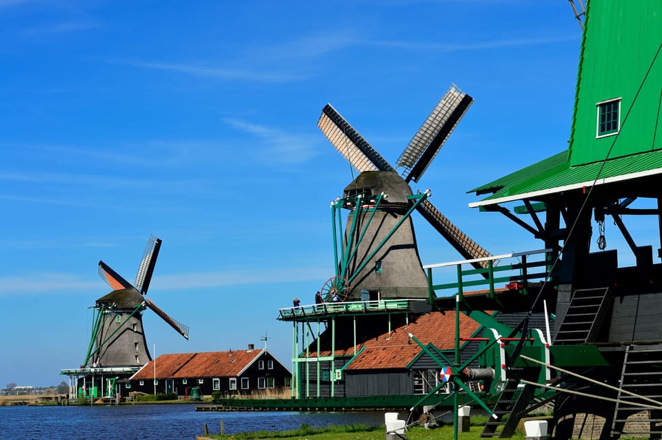 Zaanse Schans: Windmill & Museum Entry Ticket w/ Audio Guide - Using the digital audio guide without getting lost in trivia