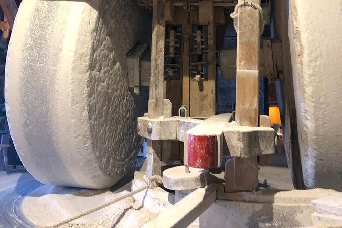 Zaanse Schans Windmills, cheese and clogs and Volendam tour from Amsterdam - Why This Windmill–Cheese–Volendam Day Works So Well
