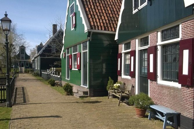 Zaanse Schans Windmills Private Tour from Amsterdam Airport - Zaan Tours support: photo help and on-the-road guidance